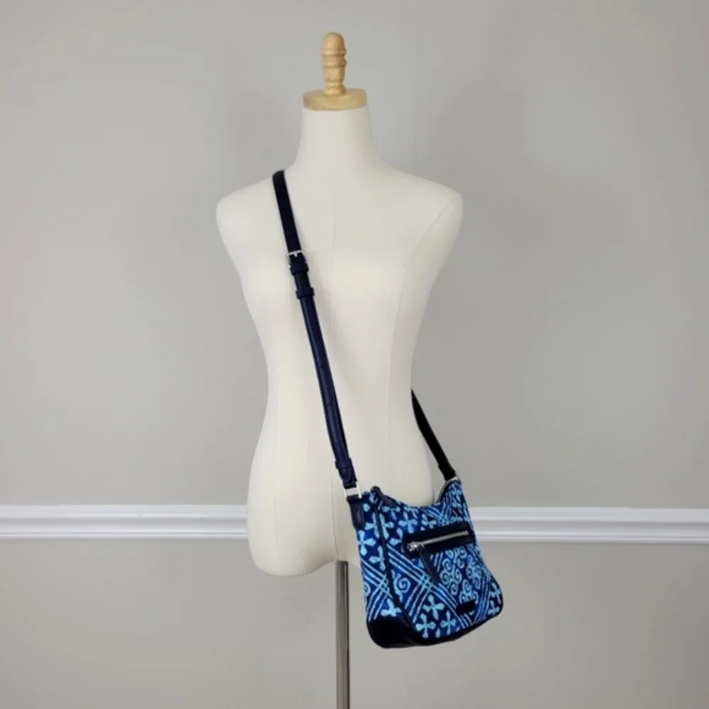 Vera Bradley Blue Quilted Crossbody Vivian Bag